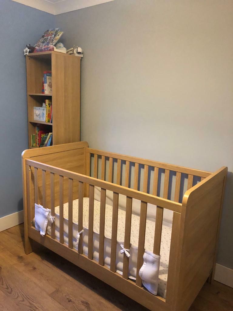 baby bassinet that rocks automatically